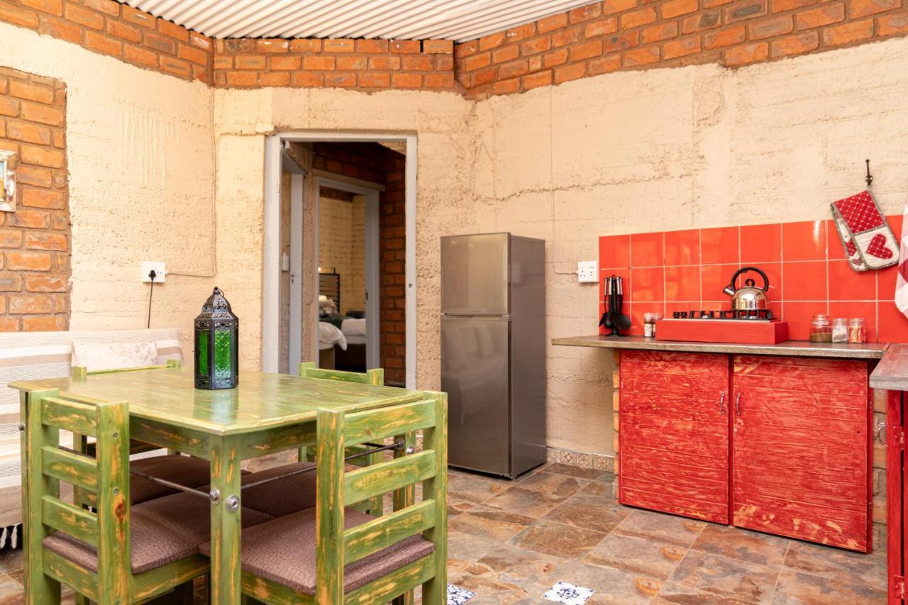 Otavi Vineyards Self-Catering & Camping Exteriör bild