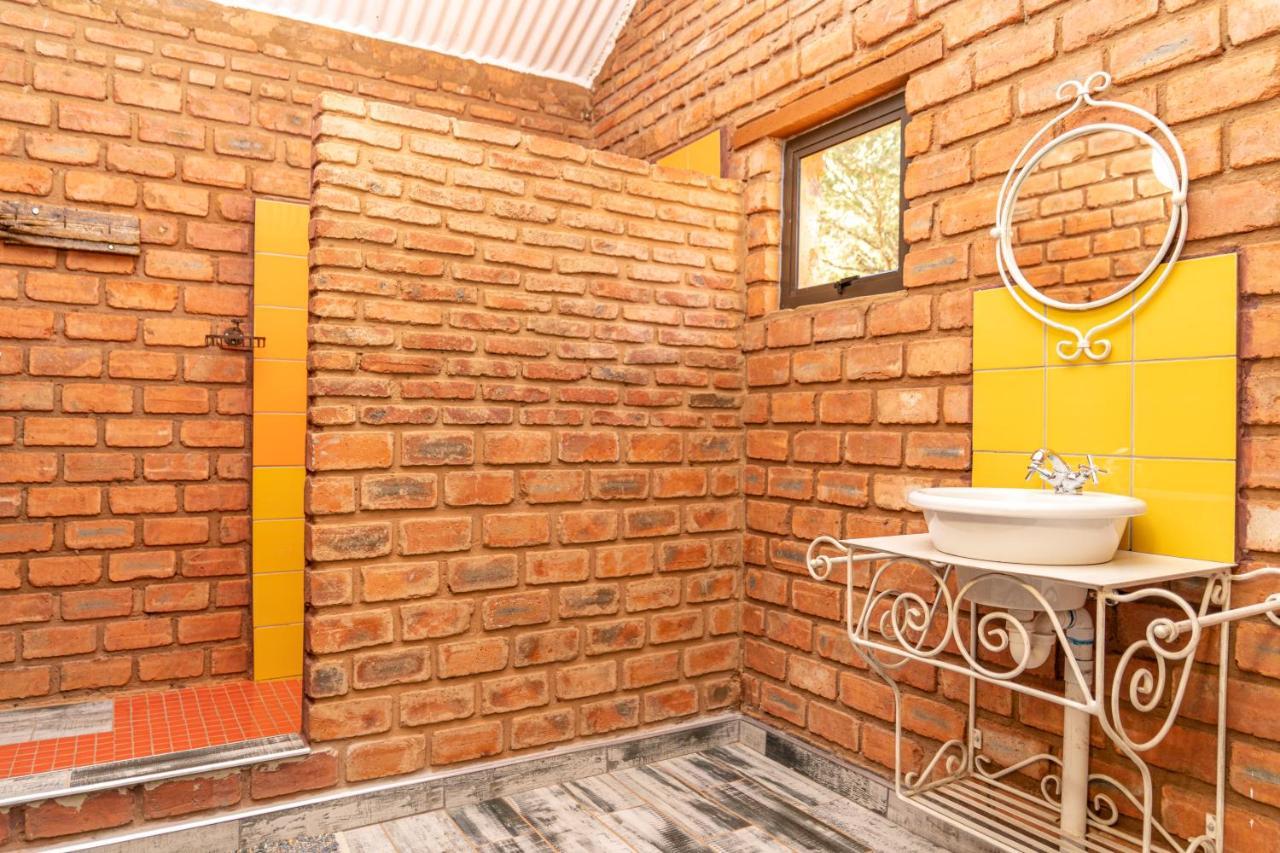Otavi Vineyards Self-Catering & Camping Exteriör bild