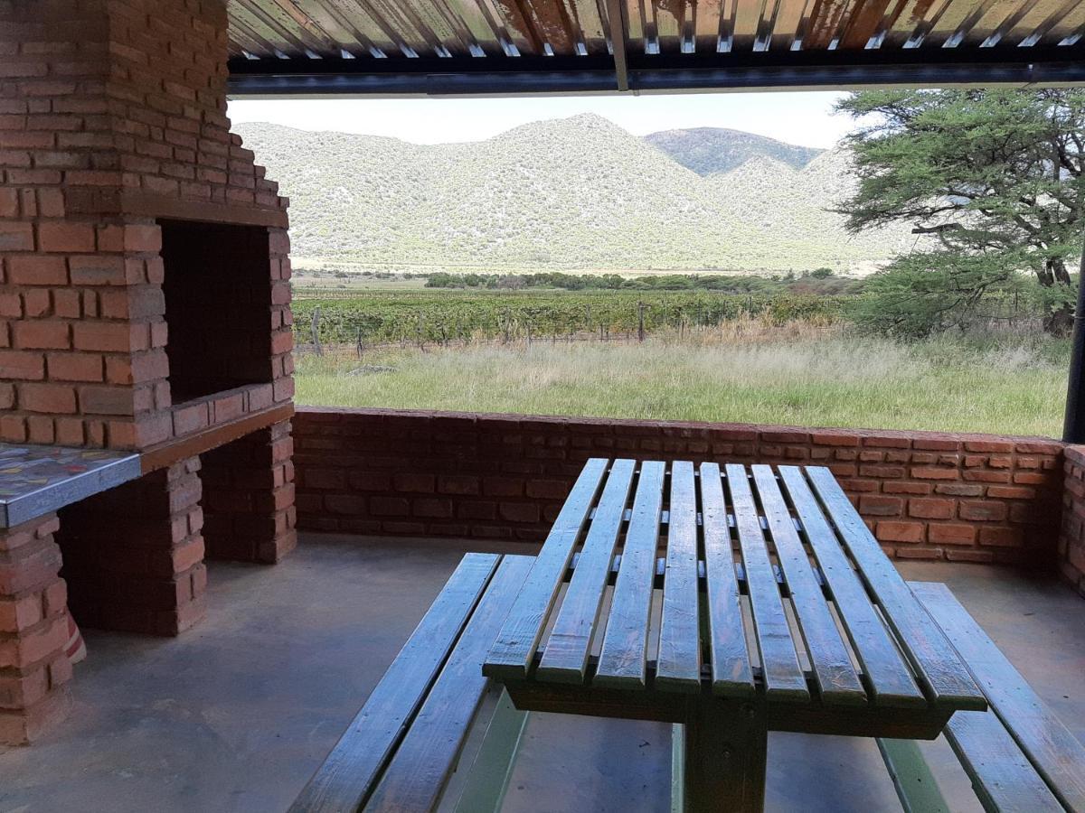 Otavi Vineyards Self-Catering & Camping Exteriör bild