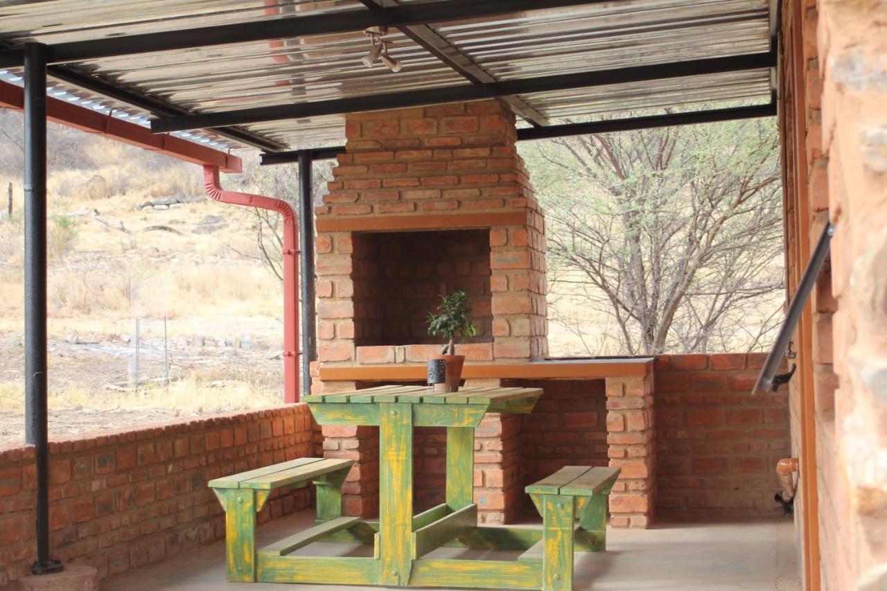 Otavi Vineyards Self-Catering & Camping Exteriör bild